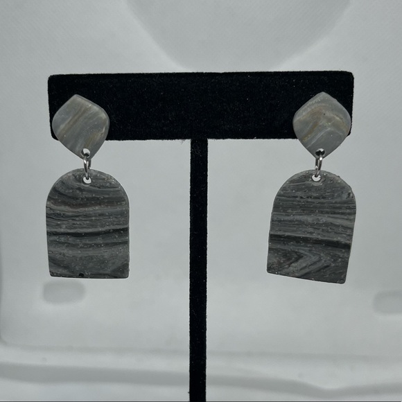 NWT Handmade Clay Earrings - Picture 4 of 11